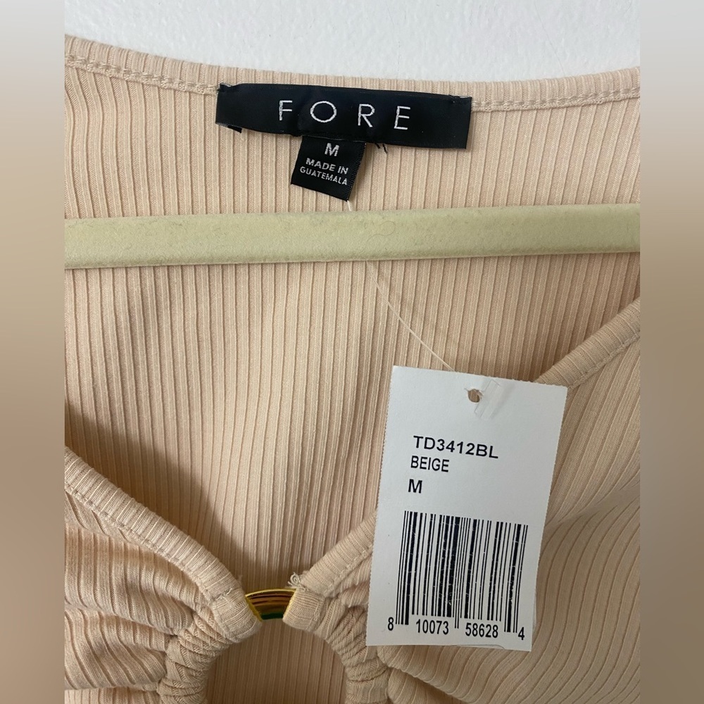 Bloomingdales beige FORE Ribbed Beige Long Sleeve O-Ring Center Crop Top - Picture 5 of 6